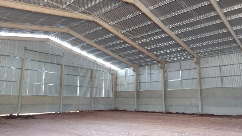 Disponibilidade de materiais e equipes: concreto ou aço?